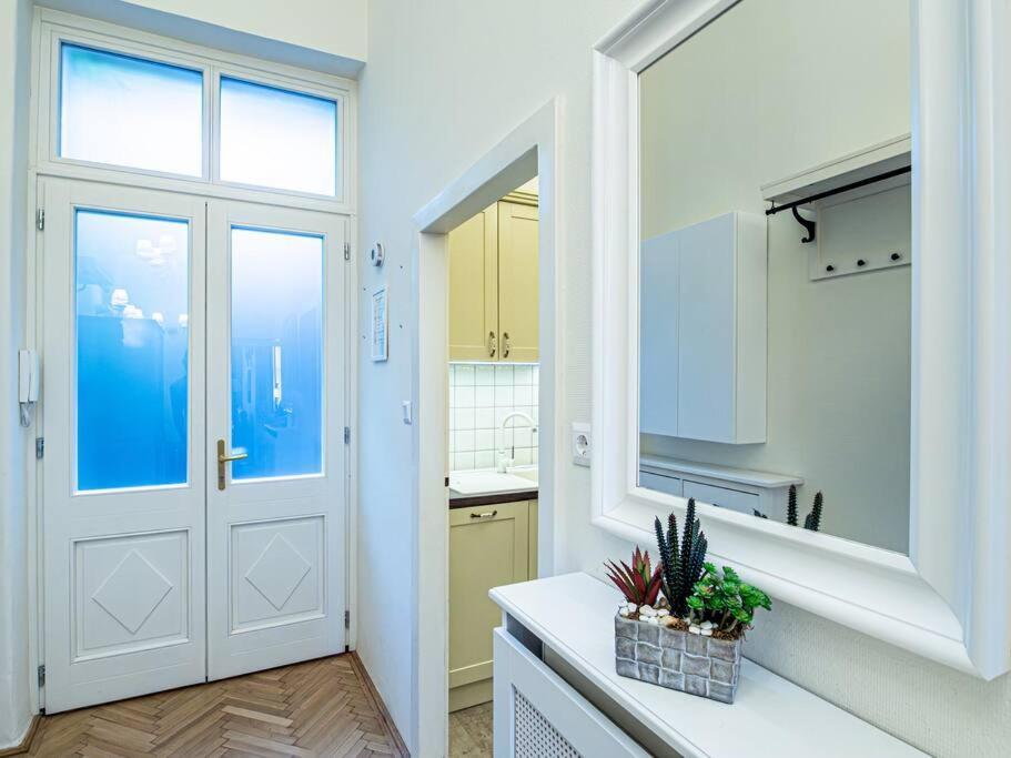 Westend Apartment Budapest Exterior foto
