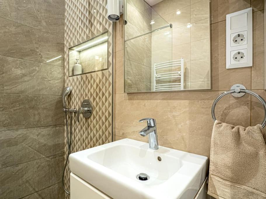 Westend Apartment Budapest Exterior foto